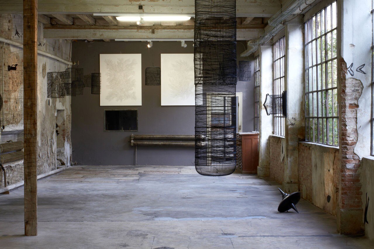 Andrea Bianconi, "Tunnel City". Vista dell'allestimento ad Atipografia