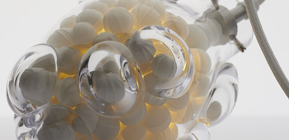 Vezzini & Chen, Close Up