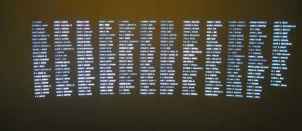 Flavio Favelli, <i>Lista dei caduti della portaerei Intrepid durante il suo servizio, USA</i>, foto Flavio Favelli 2014 