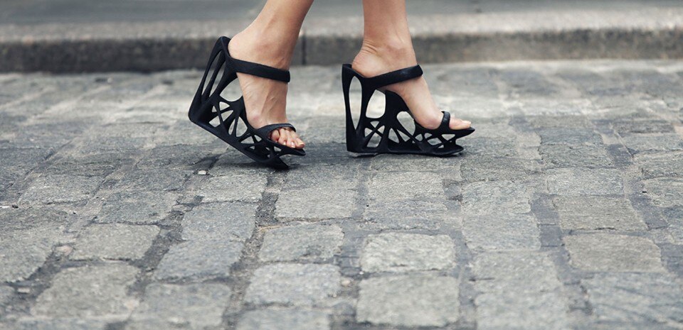 Behrad Ghodsi, Atossa shoes