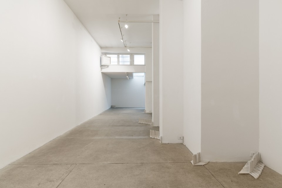 Francesco Arena, “sette, uno, quattro”, 2015, Vista dell’installazione alla Galleria Raffaella Cortese, Milano