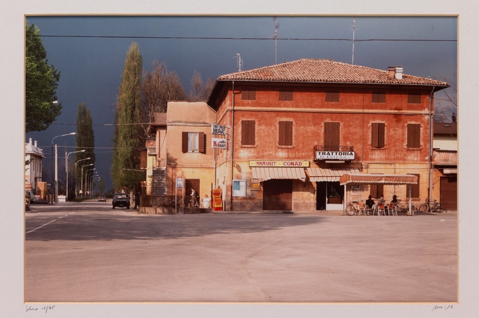 Luigi Ghirri, <i>Solara - Nei pressi del Secchia</i>, 40,5x51 cm. Fondo Ghirri, Fondazione Querini Stampalia