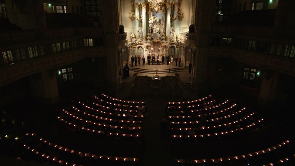 <i>The Destruction of Memory</i>, documentario di Tim Slade tratto dal libro di Robert Bevan. Frauenkirche (Chiesa di Nostra Signora), Dresda. Photo Eron Sheean © Vast Productions USA 2015 