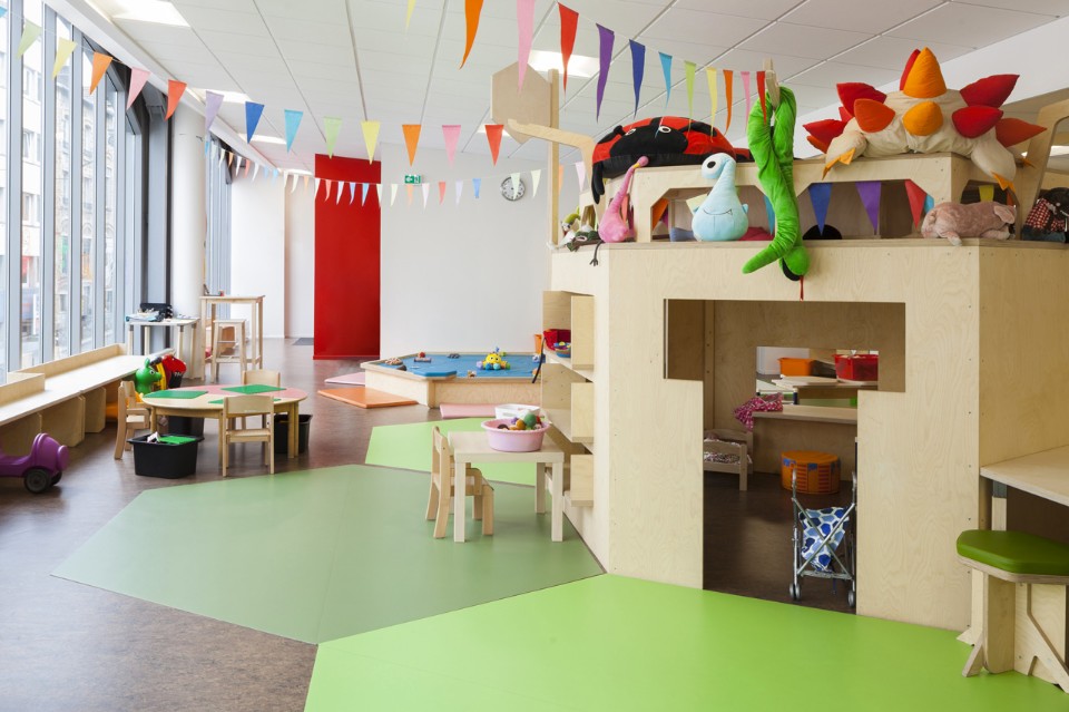 Matali Crasset, Espace Ludo, installation view, 2016