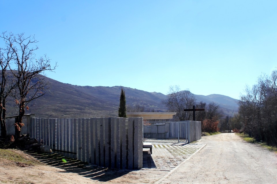 MUKA Arquitectura, ampliamento del cimitero comunale, Lozoya del Valle, 2016