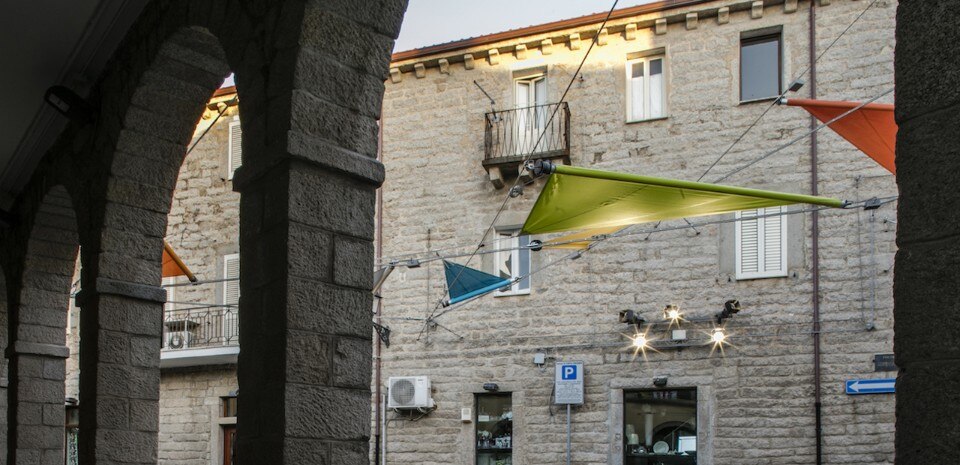 Alvisi Kirimoto + Partners, Piazza Faber a Tempio Pausania, Sardegna, 2016