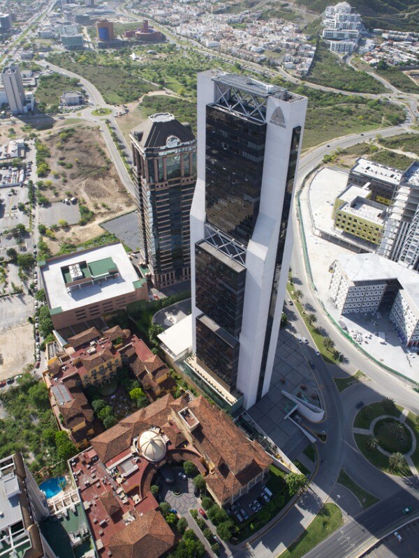 Landa Arquitectos, Torre Dataflux, San Pedro Garza García, Mexico, 2002