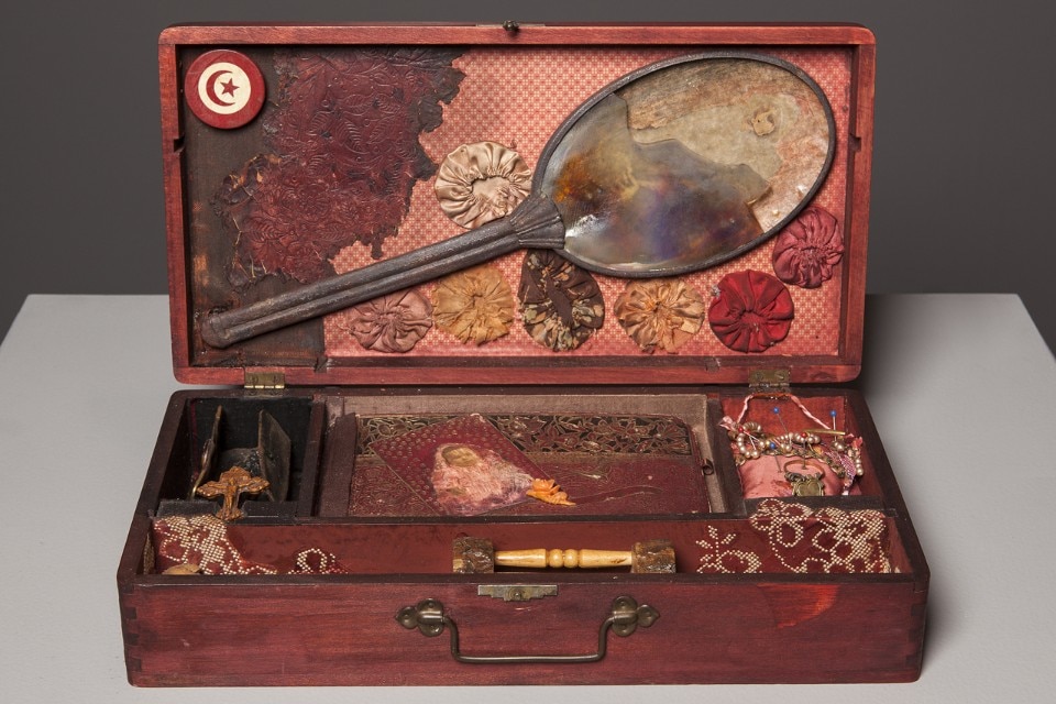 Betye Sarr, Record for Hattie, 1975, various objects and mixed media assemblage. Courtesy Scottsdale Museum of Art, photo Tim Lanterman