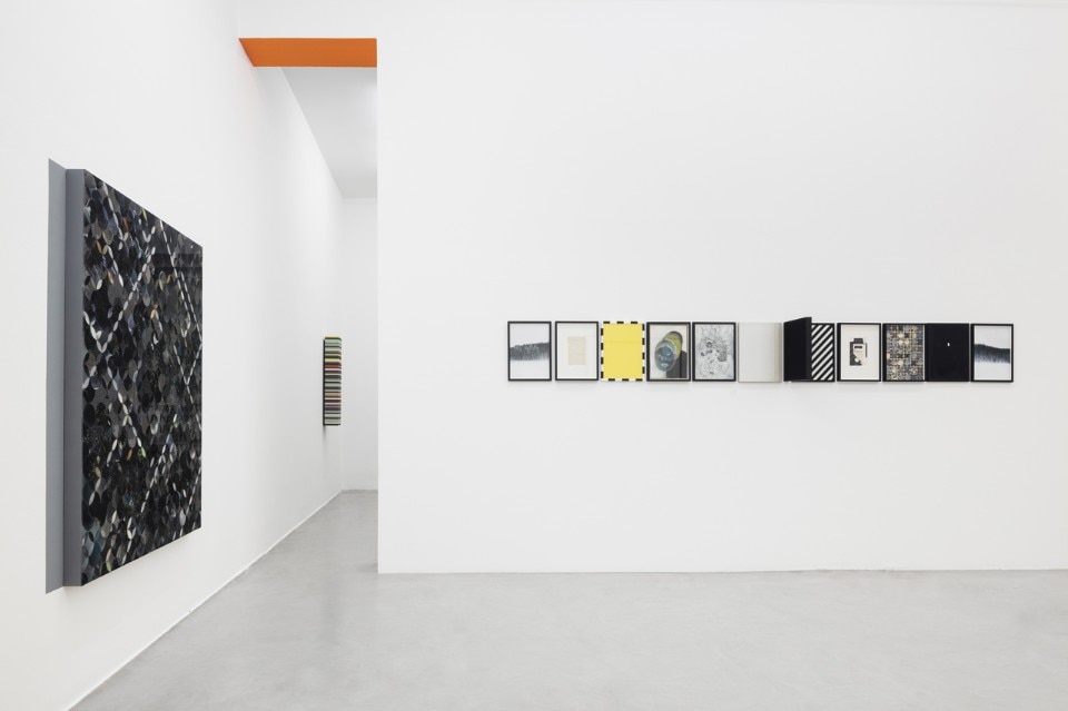Matthias Bitzer: Immaculate Cloud, veduta dell'installazione alla galleria Francesca Minini, 2016