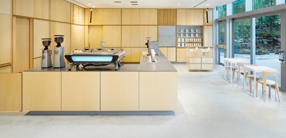 Schemata Architects, Blue Bottle Coffee Roppongi Cafè, Tokyo, 2016