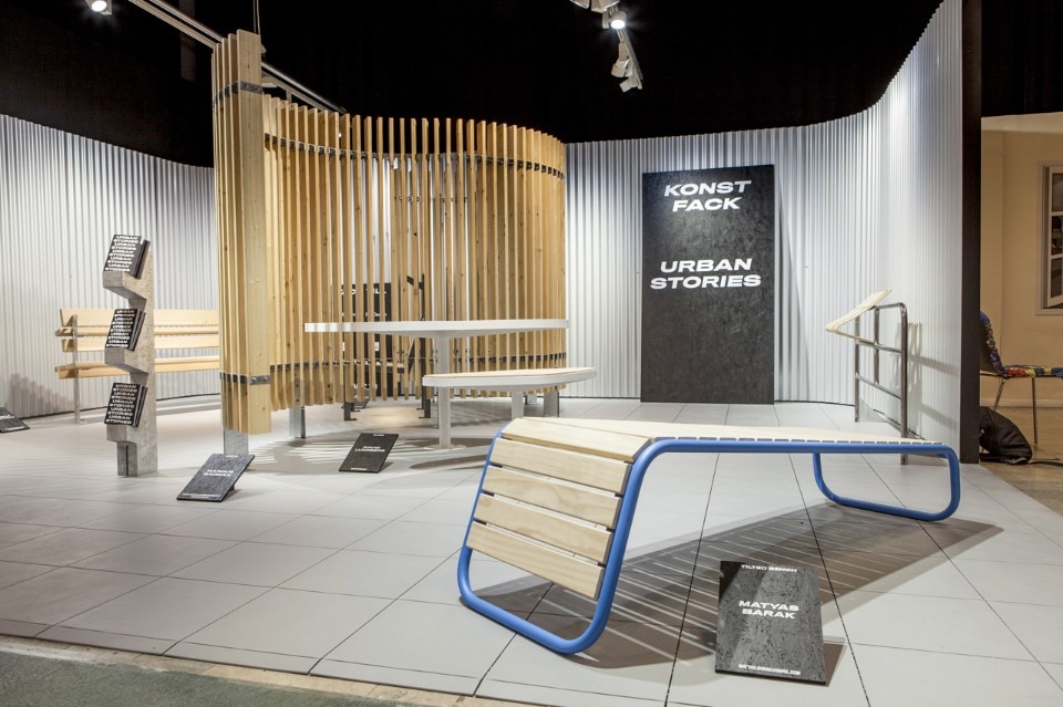 Marcus Badman, Arcus, parete divisoria da esterni; Matyas Barak, Tilted Bench