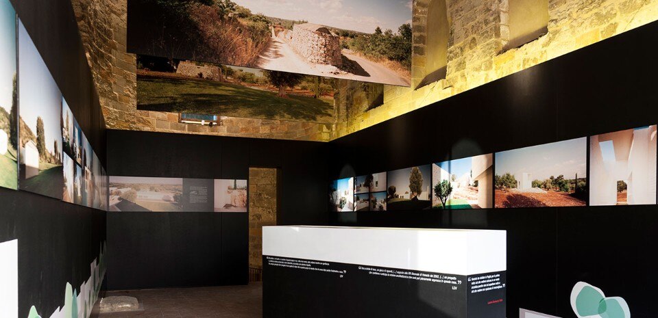 Vista della mostra “Tra terra e cielo. L’architettura di Vincenzo Melluso nella fotografia di Giovanni Chiaramonte”, Palermo