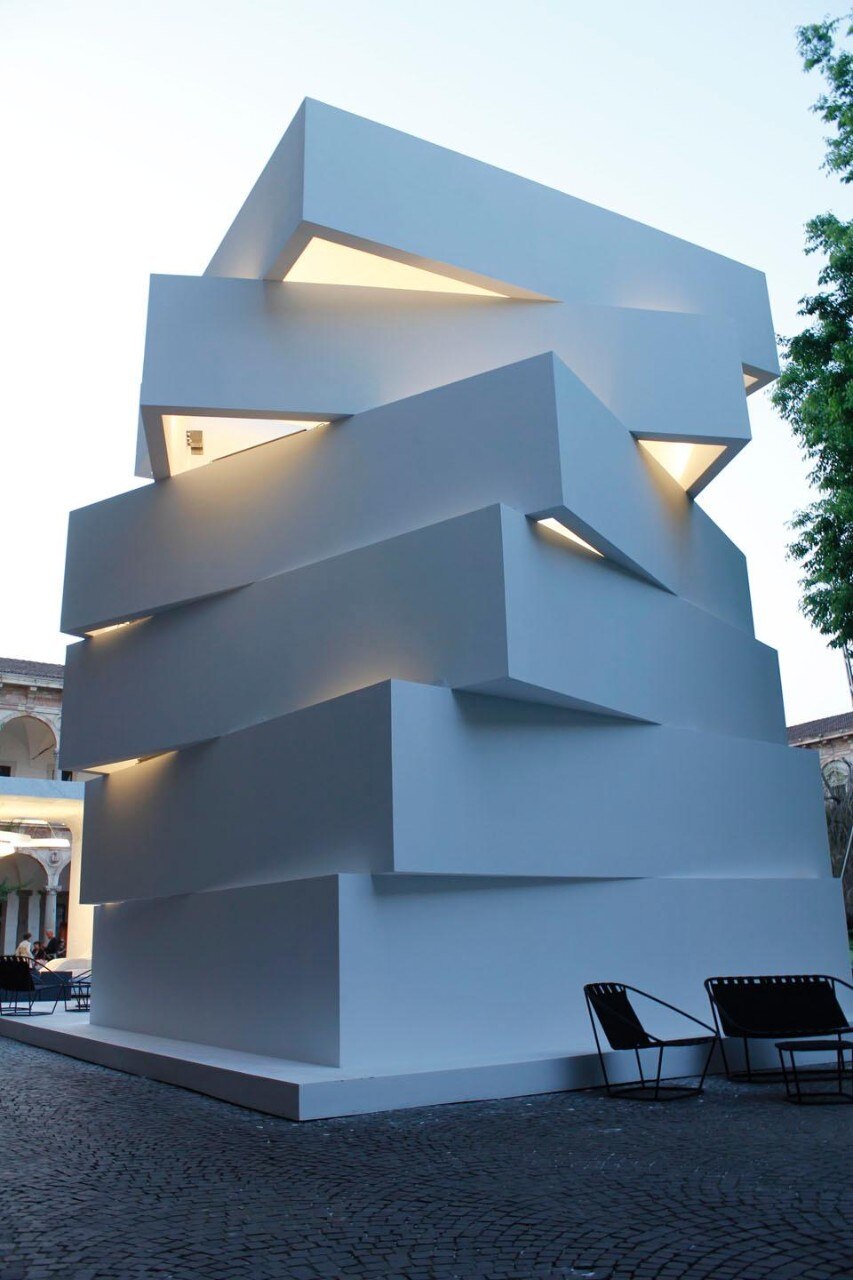 Carlo Colombo, <i>Green Tower</i>, con Arfelx, Compagnia del Verde e Stratex