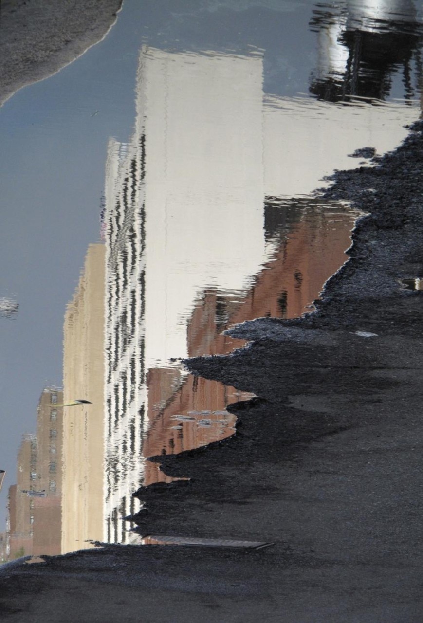 Monica Castiglion, <i>A glimpse in the puddle, Downtown New York</i>