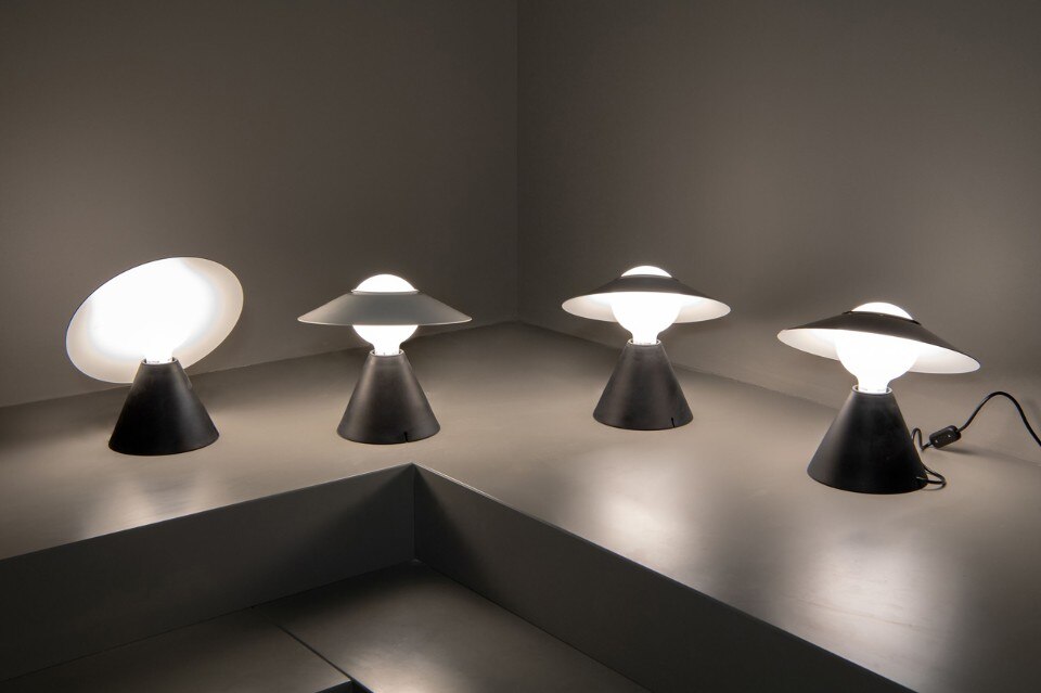 Fante, prodotto da Stilnovo, Linea Light Group. Premiato al LME Awards nella categoria premi nelle categorie “Decorative Table Lamp of the Year”
