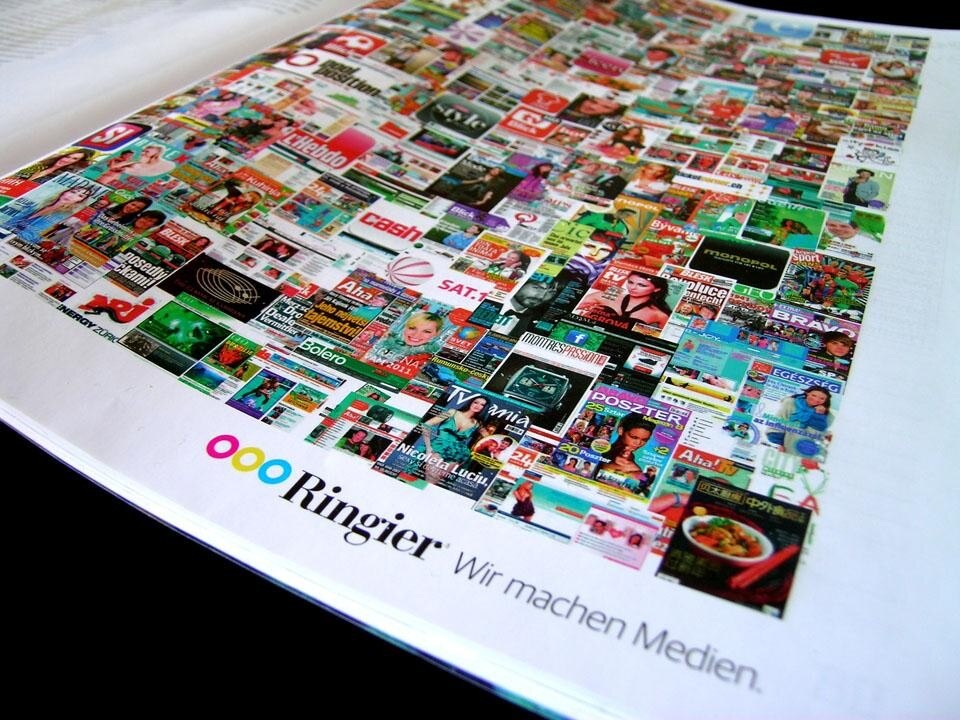 Doppie pagine da <i>Das Institut: Ringier Annual Report 2010</i>, di Kerstin Brätsch e Adele Röder.