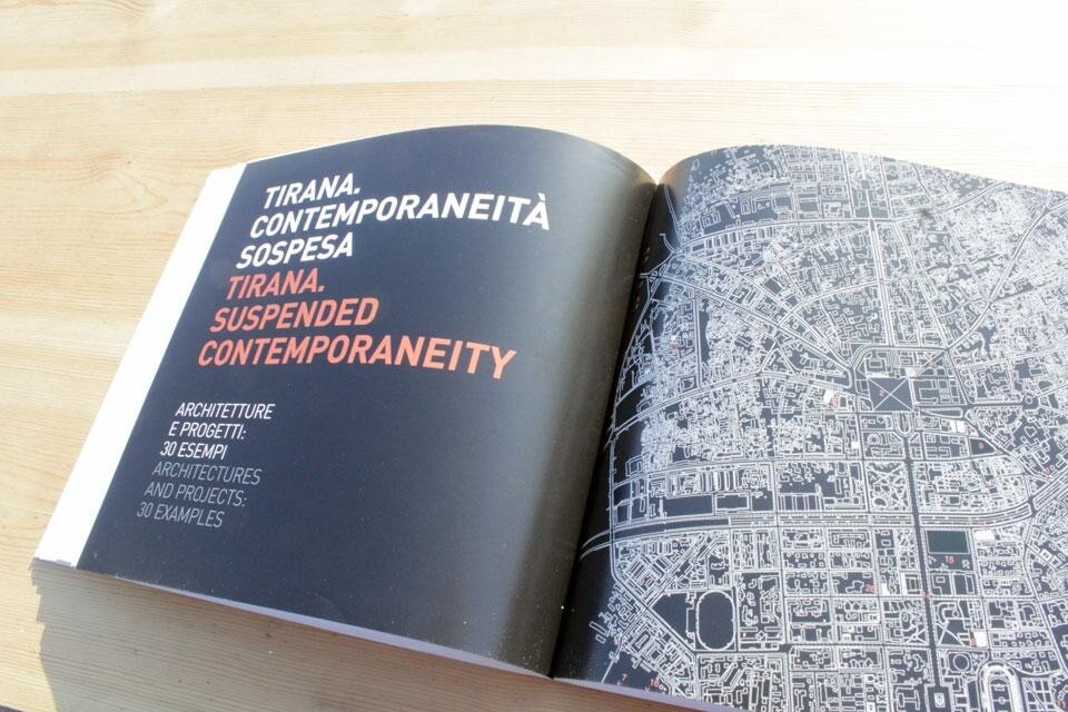 Andrea Bulleri, <em>Tirana, contemporaneità sospesa. Suspended Contemporaneity</em>, Quodlibet, 2012. Vista pagine interne
