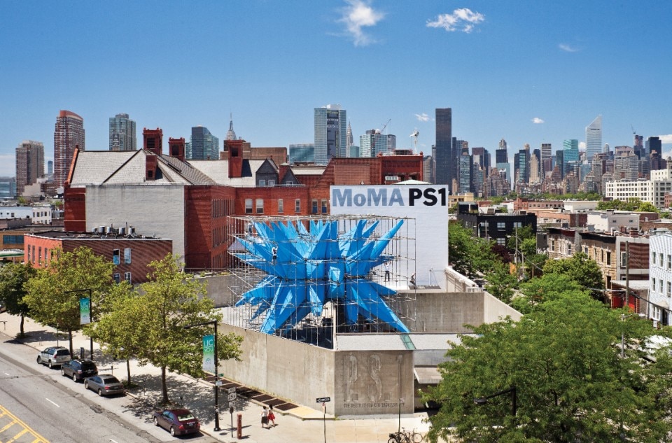 PS1 a New York City, ex scuola rinnovata nel 1997 e affiliata al MoMA nel 2001. Foto Michael Moran. Courtesy of Frederick Fisher and Partners