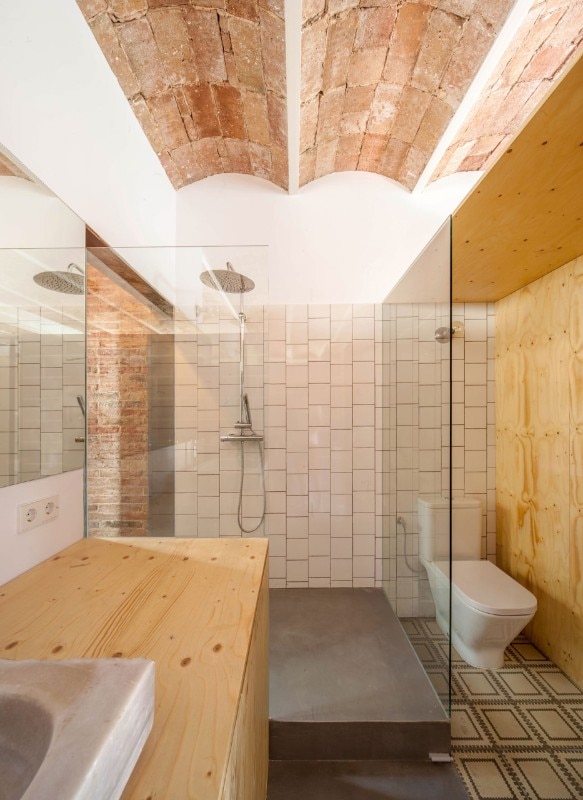 Casa Concordia in Barcellona brings back corridors and partitions - Domus