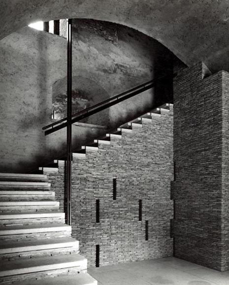 Carlo Scarpa【Classic format】スカルパ建築 Amazon | Carlo Scarpa: Classic format | McCarter, Robert