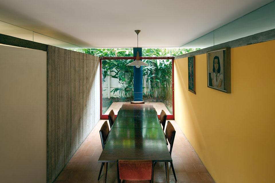 Olga Baeta house: the dining room Olga Baeta house: the dining room