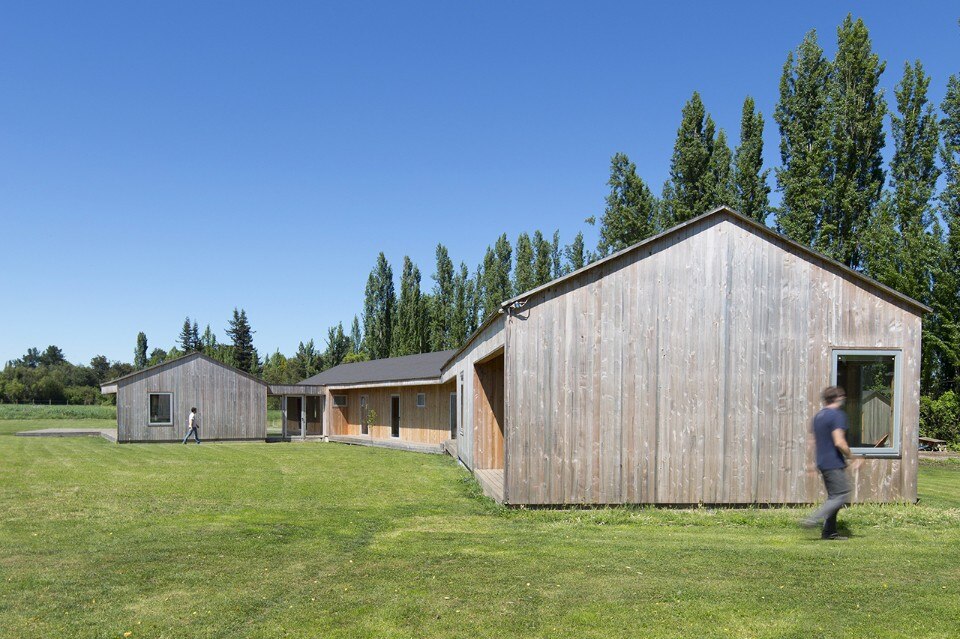 Ignacio Correa used local knowledge and abilities to design this house in Chile