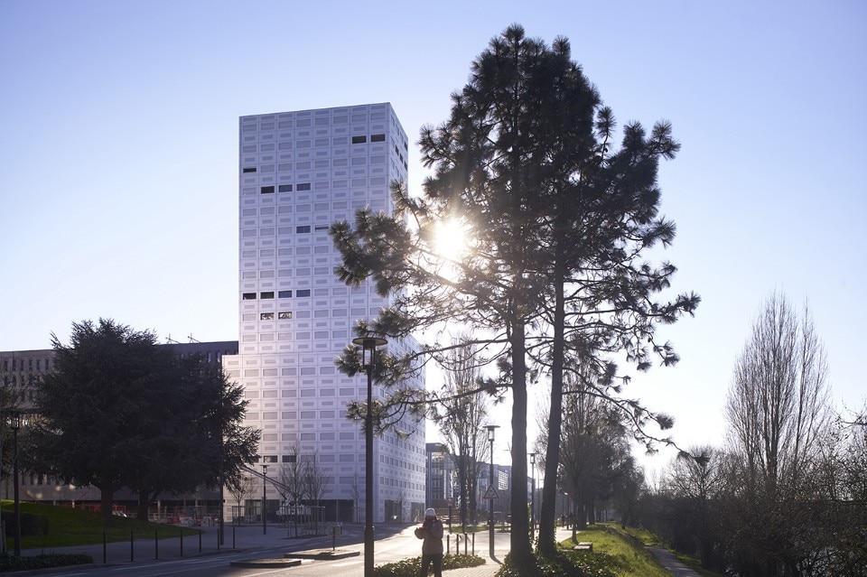 Nantes. Lan completes 360° View, a diaphanous 18-storey tower