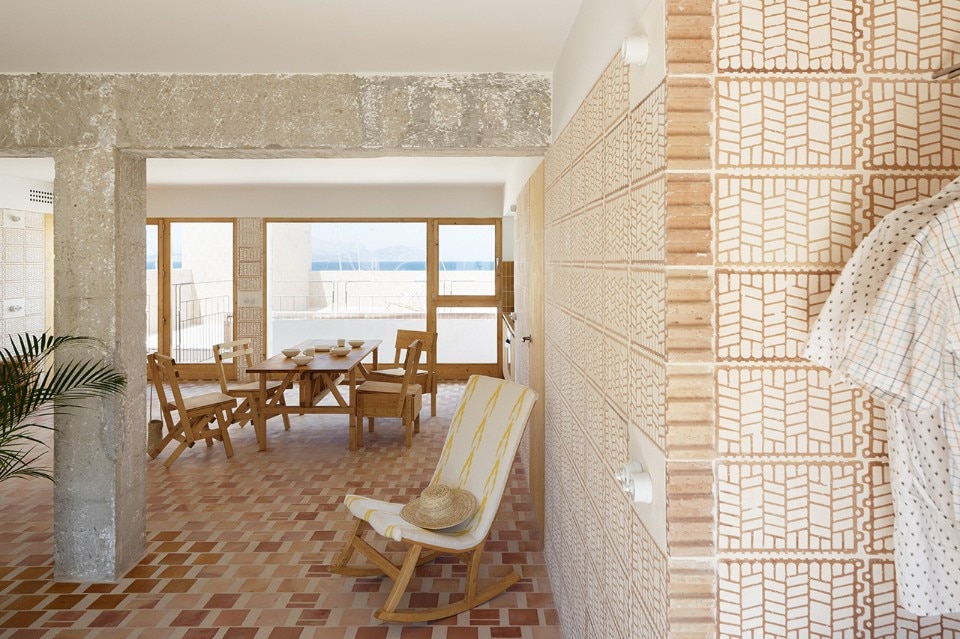 Mallorca. A modest building transformed using bold brick patterns 