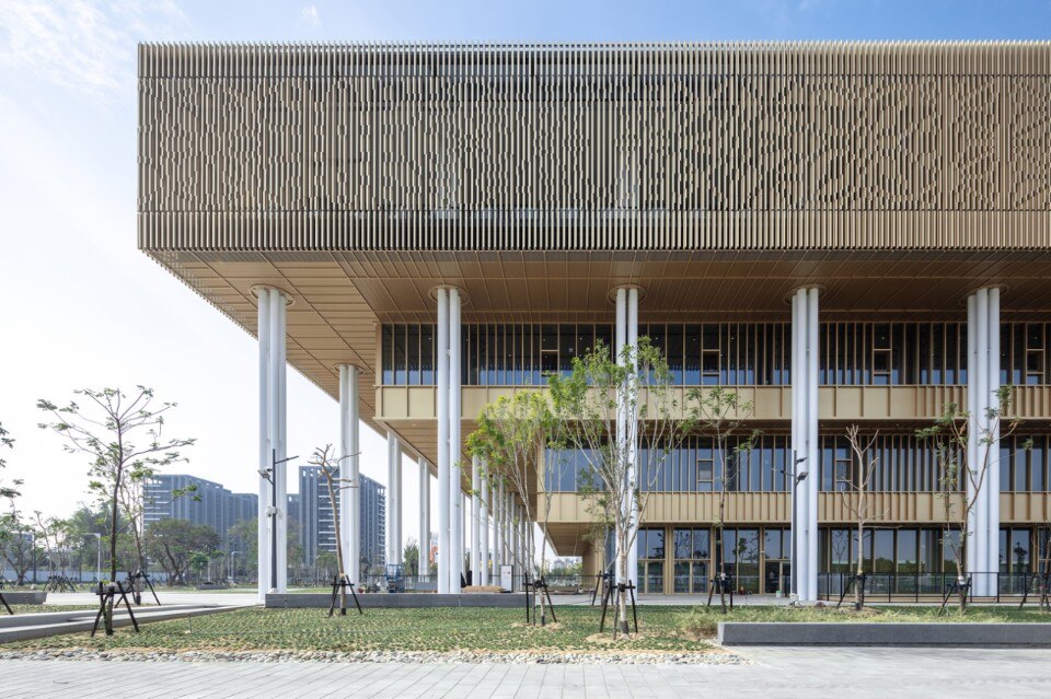 The new public library in Tainan by Mecanoo + MAYU opens