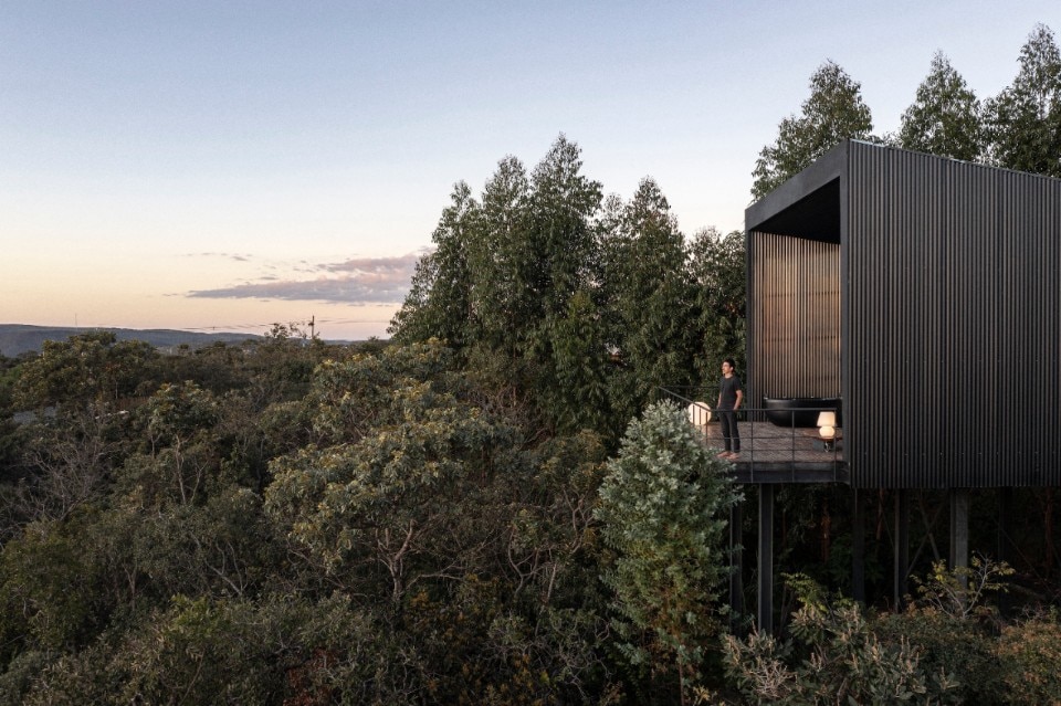 A holiday home floating in the Brazilian forest
