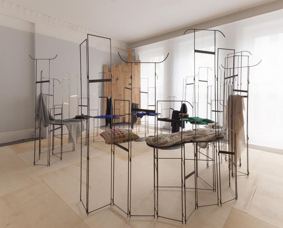 Top: "Prostheses and Innesti" by architect Marcio Kogan + Studio MK27, Manuela Verga and Paolo Boatti, Gallery Fumi. Photo Petr Krejci. Above: Peter Marigold's installation with Oyuna a 4 Cromwell Place Top: "Prostheses and Innesti" by architect Marcio Kogan + Studio MK27, Manuela Verga and Paolo Boatti, Gallery Fumi. Photo Petr Krejci. Above: Peter Marigold's installation with Oyuna a 4 Cromwell Place
