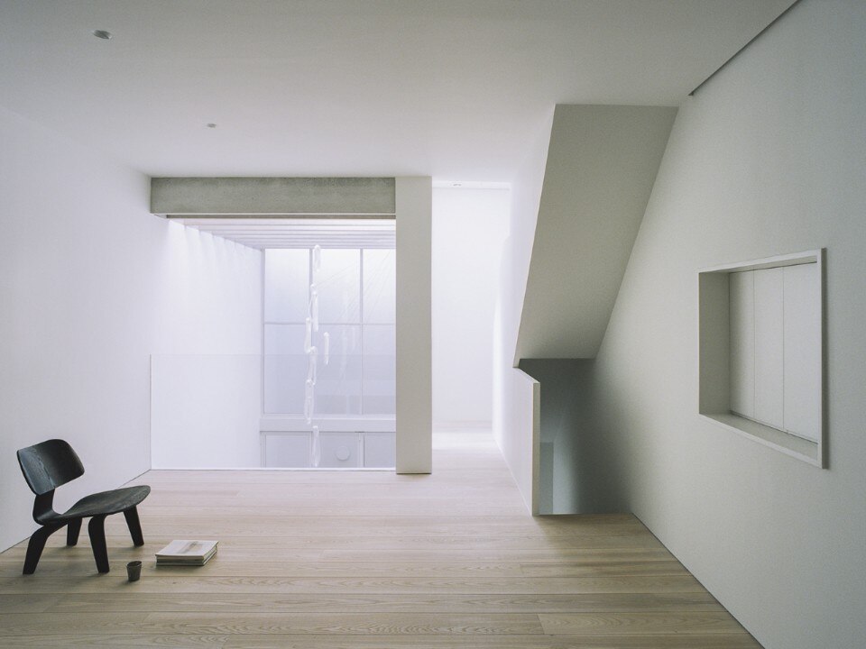 A minimalist renovation project in London