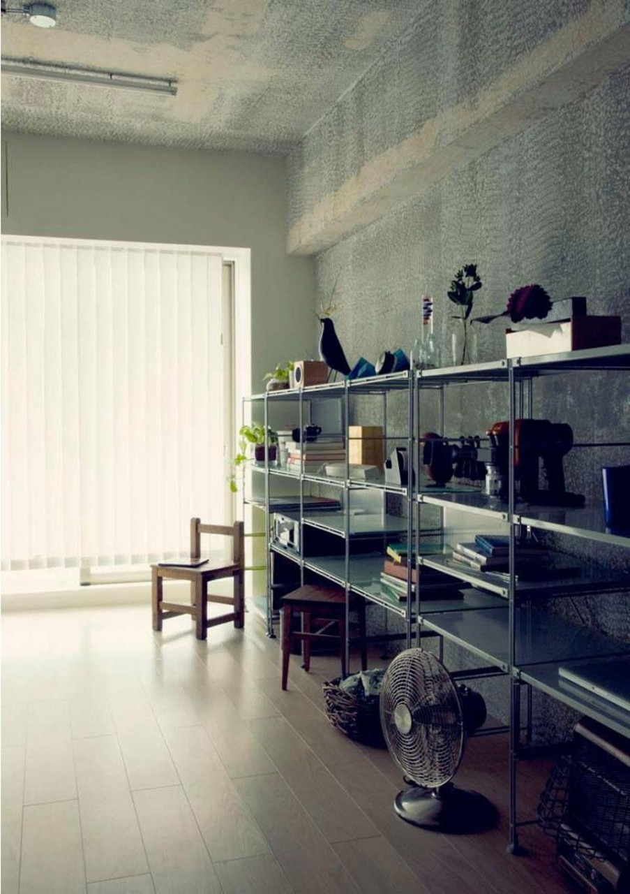 Ryohei Tanaka, <em>PRC</em> (patched reinforced concrete) painting studio, Nagoya Aichi, Japan Ryohei Tanaka, <em>PRC</em> (patched reinforced concrete) painting studio, Nagoya Aichi, Japan
