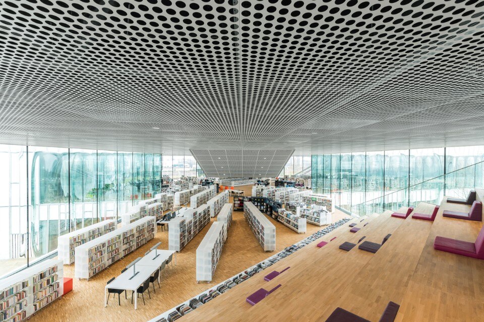 OMA, Bibliothèque Alexis de Tocqueville, Caen, France, 2017. Photo Delfino Sisto Legnani and Marco Cappelletti OMA, Bibliothèque Alexis de Tocqueville, Caen, France, 2017. Photo Delfino Sisto Legnani and Marco Cappelletti