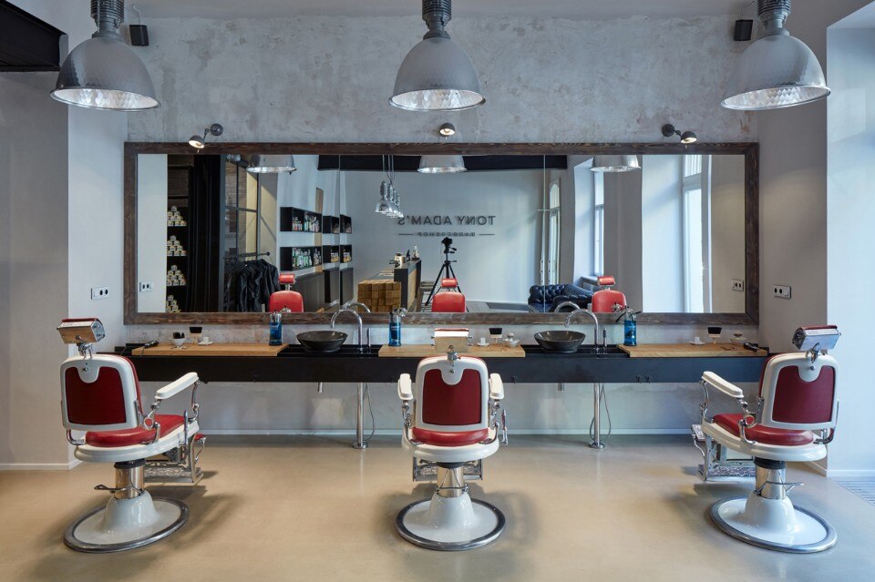 OOOOX, Tony Adam’s barber shop, Prague, 2016 OOOOX, Tony Adam’s barber shop, Prague, 2016
