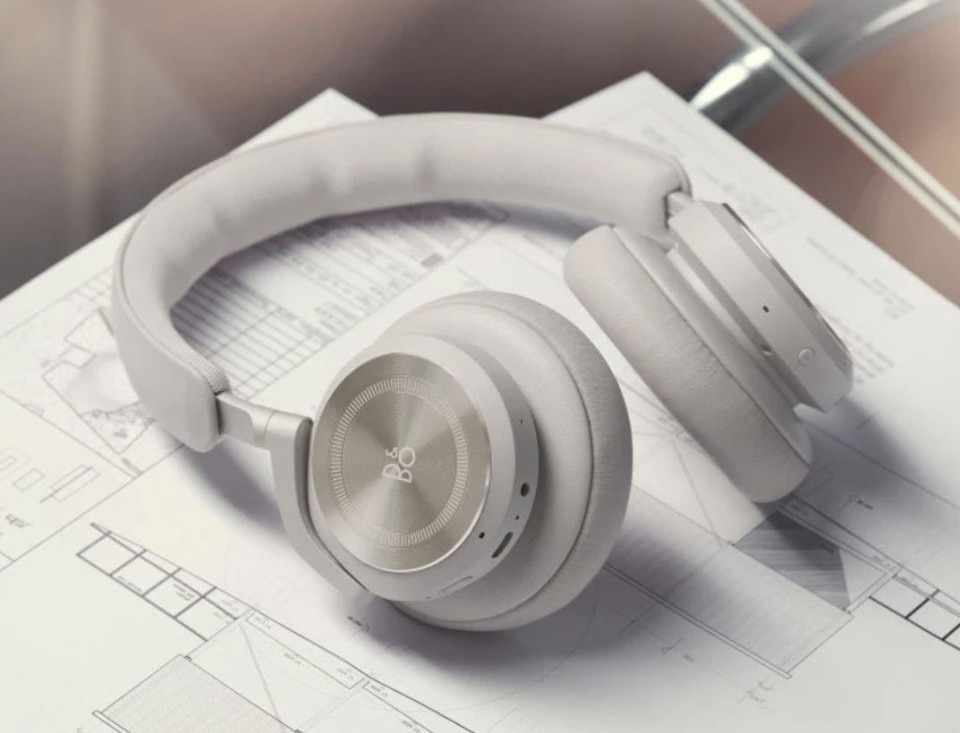 5 noise cancelling headphones even a designer would be comfortable wearing