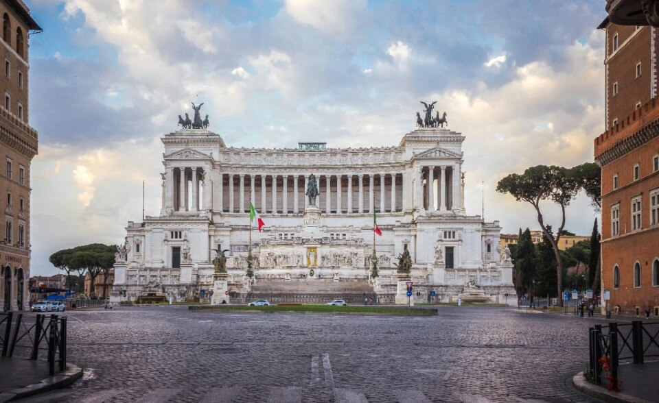 Bulgari firma il restauro delle statue del Vittoriano a Roma