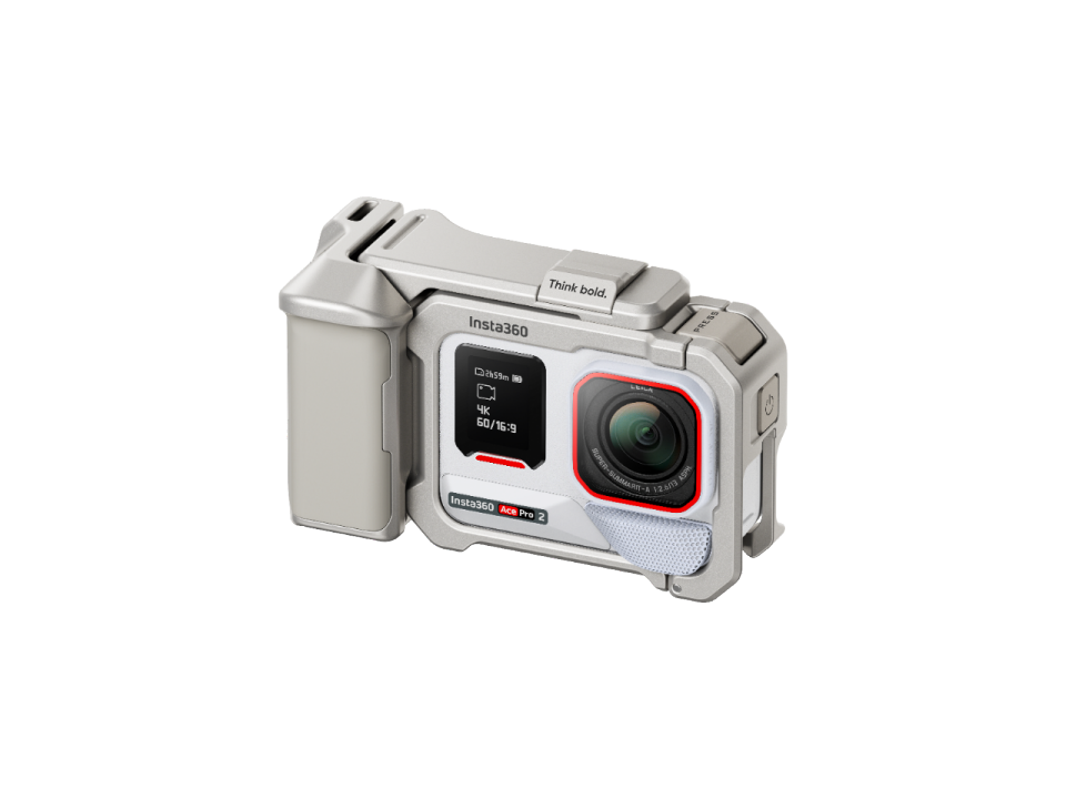 The action cam unexpectedly becomes an object of powerful