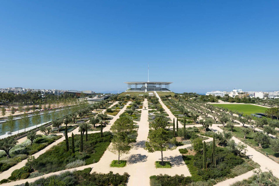 Renzo Piano Building Workshop, Stavros Niarchos Foundation Cultural Centre, vista dal parco. © SNFCC, Foto Yiorgis Yerolymbos Renzo Piano Building Workshop, Stavros Niarchos Foundation Cultural Centre, vista dal parco. © SNFCC, Foto Yiorgis Yerolymbos