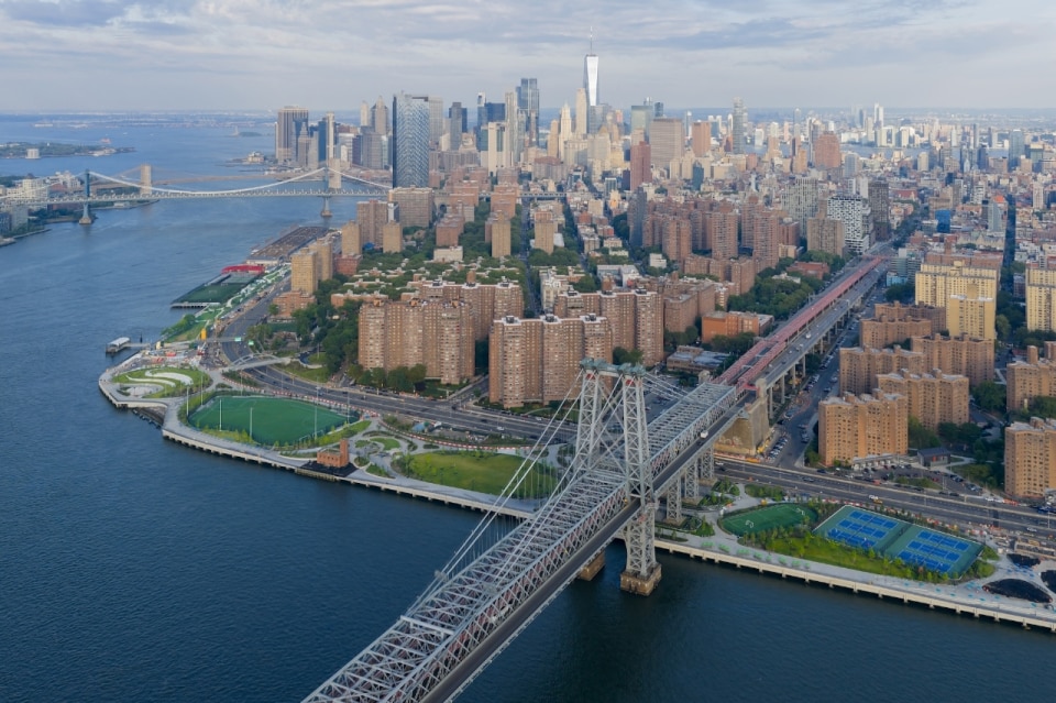 Un arcipelago di parchi contro le maree: così Big trasforma la riva di Manhattan